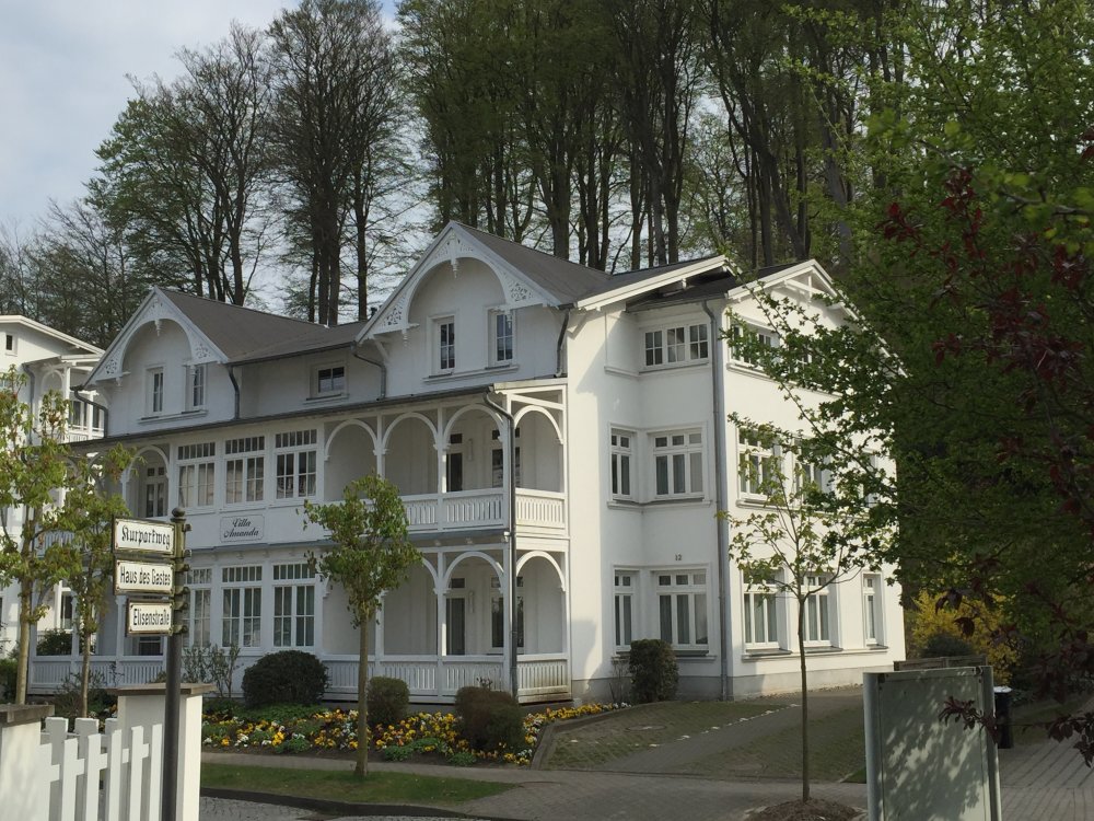 Ostseebad Binz/ Rügen: Villa Amanda und Putbuser Straß